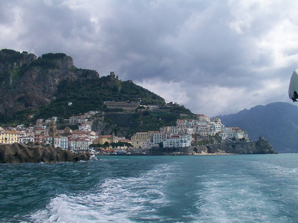 La Costiera Amalfitana vista dal mare