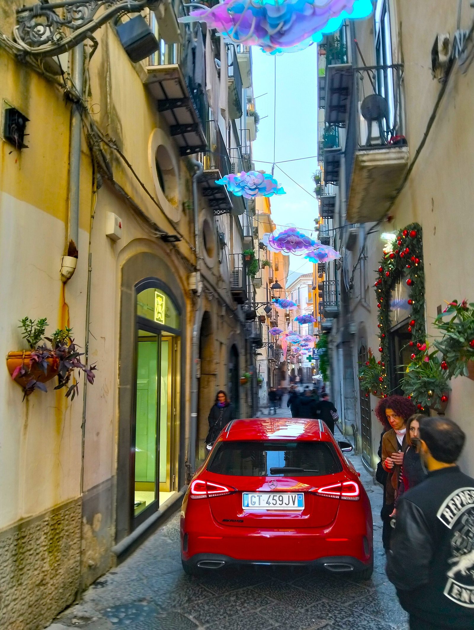 Un vicolo del centro storico di Salerno